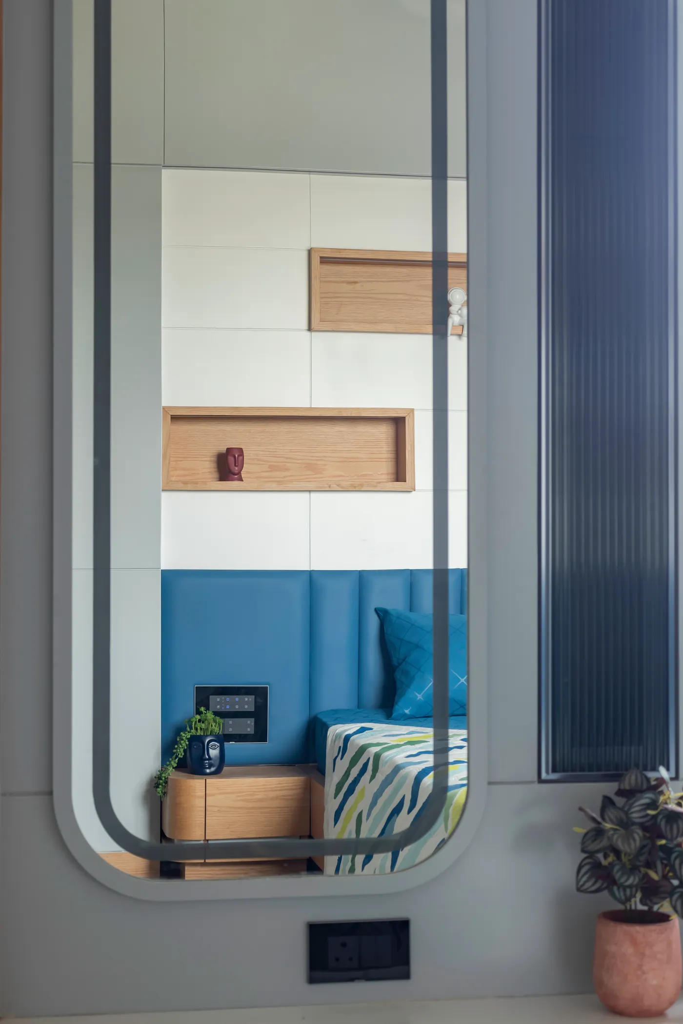 Linea Wardrobe